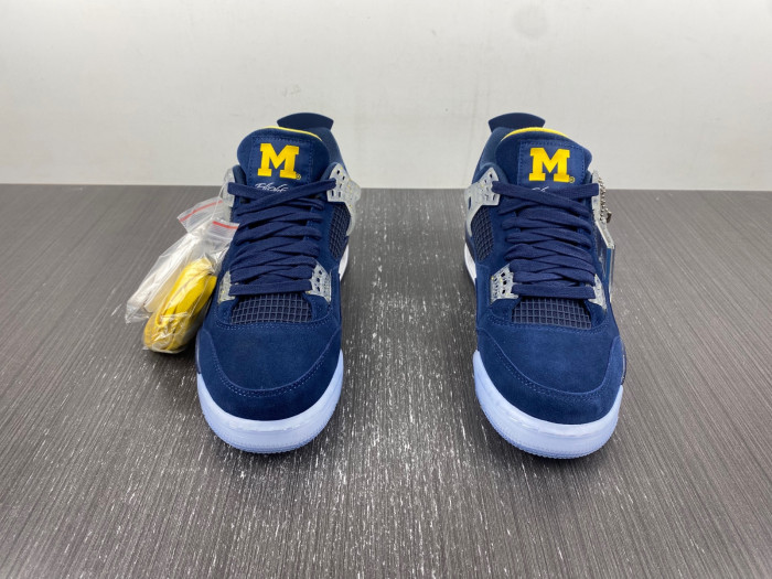 Jordan 4 Retro Michigan (PE) - AJ4 1036660