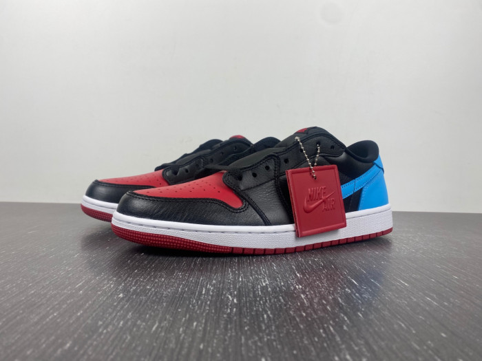 Jordan 1 Retro Low OG NC to Chi (Women