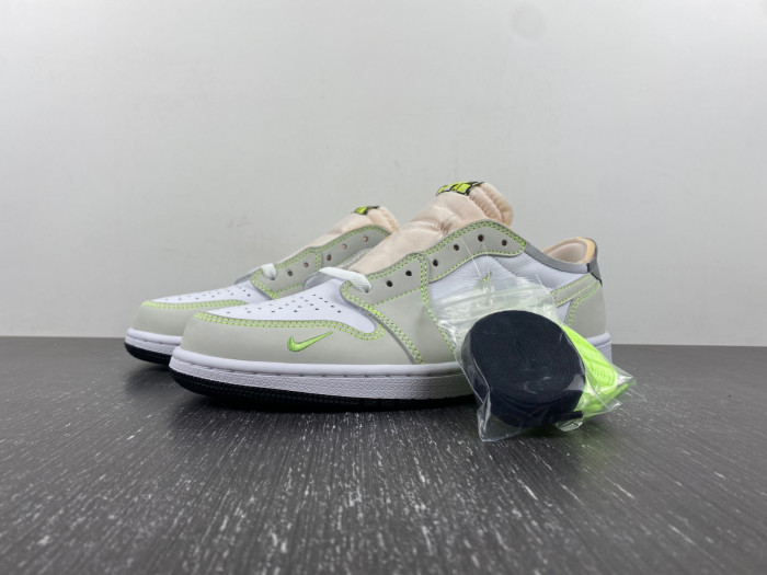 Air Jordan 1 Low OG "Ghost Green" (M) DM7837-103