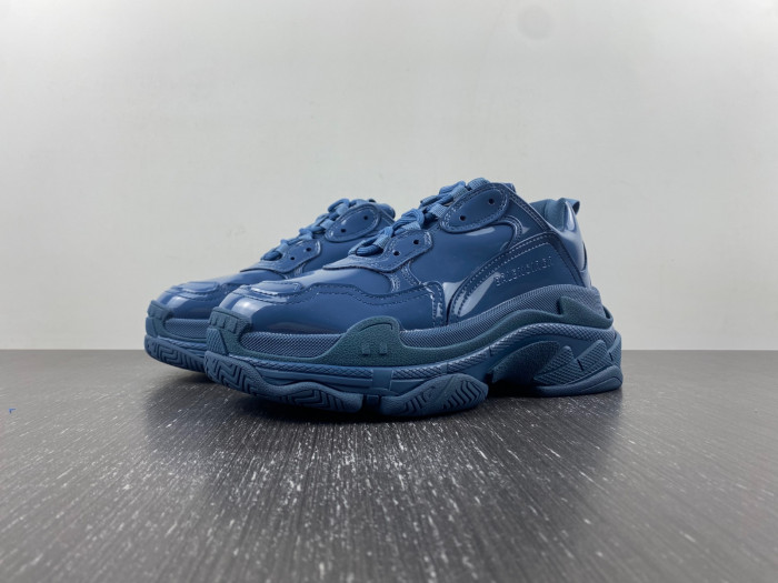 BALCIA TRIPLE S SNEAKER