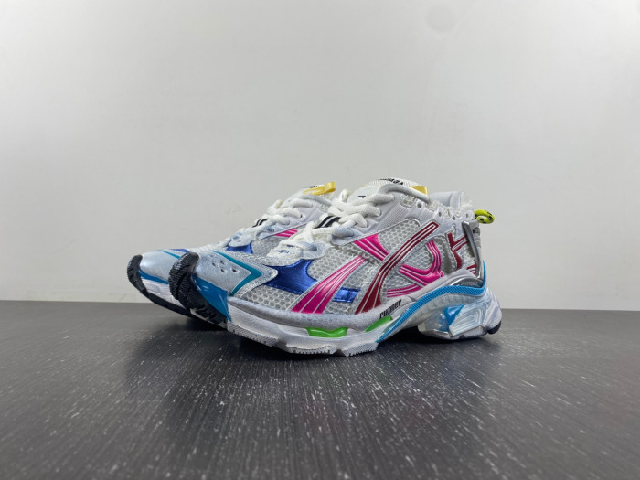 BALCIA RUNNER SNEAKER