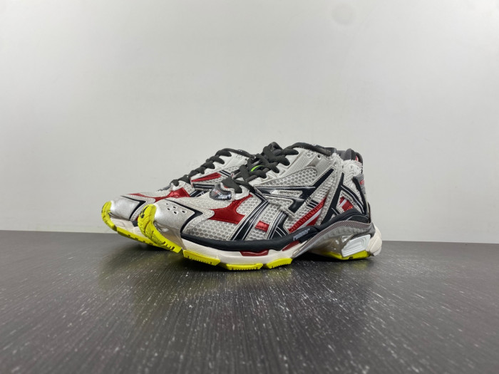 BALCIA RUNNER SNEAKER