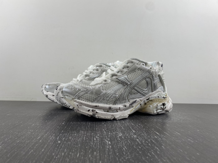 BALCIA RUNNER SNEAKER