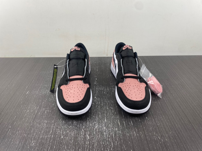 Jordan 1 Low OG Bleached Coral - CZ0790-061