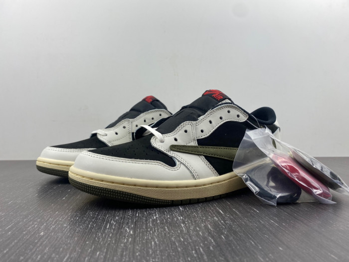 Travis Scott x Air Jordan 1 Low OG "Olive" DZ4137-106