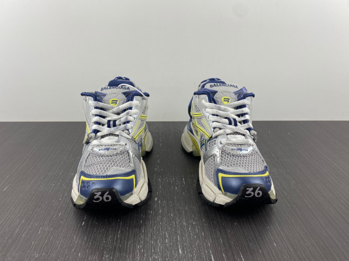 BALCIA RUNNER SNEAKER