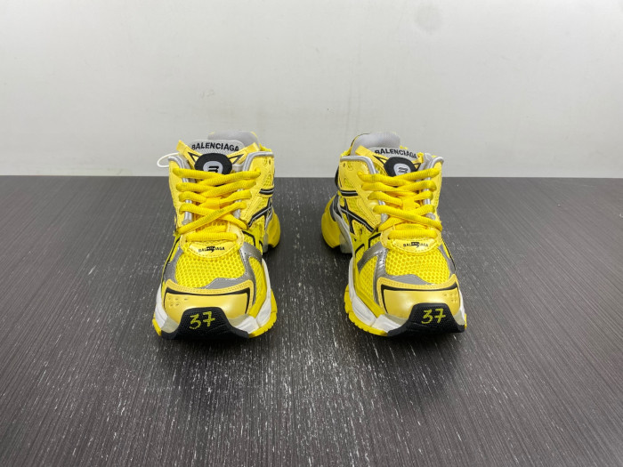 BALCIA RUNNER SNEAKER