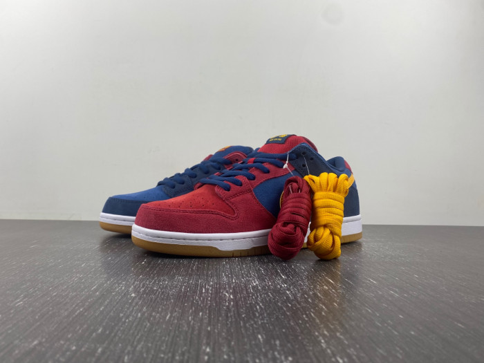 Nike SB Dunk Low Catalonia DJ0606-400