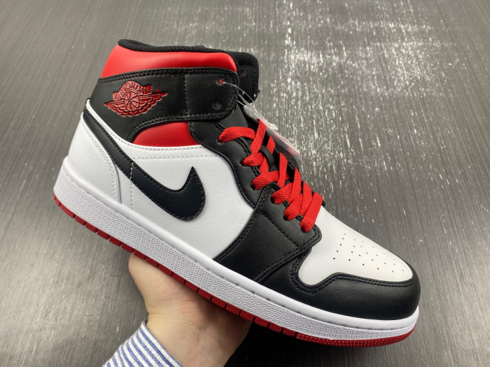 Air Jordan 1 Mid 