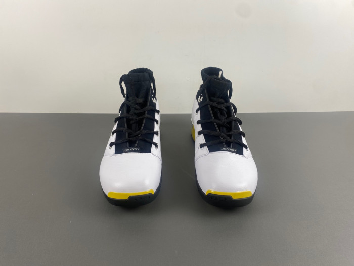 Air Jordan 17 Retro Low SP Lightning FJ0395-100