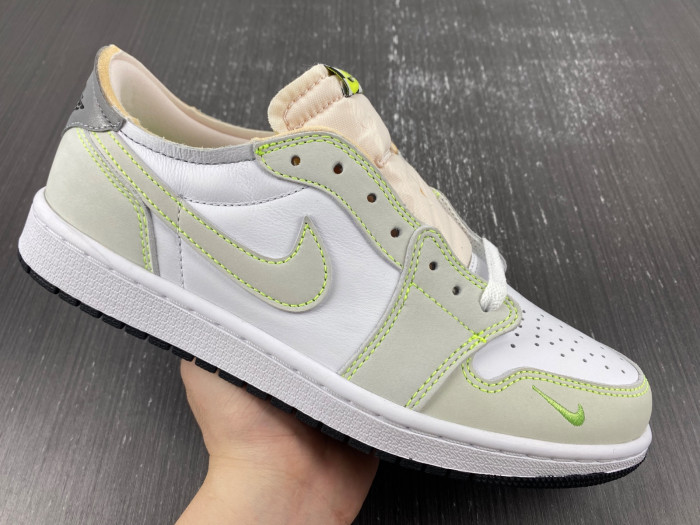 Air Jordan 1 Low OG "Ghost Green" (M) DM7837-103