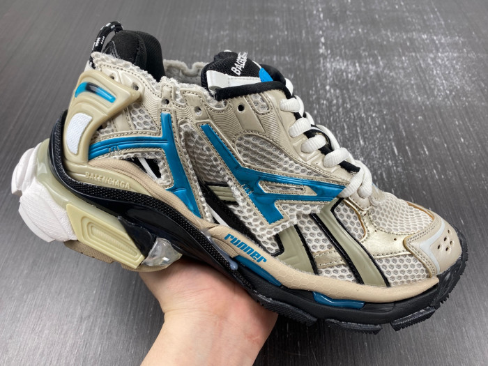 BALCIA RUNNER SNEAKER