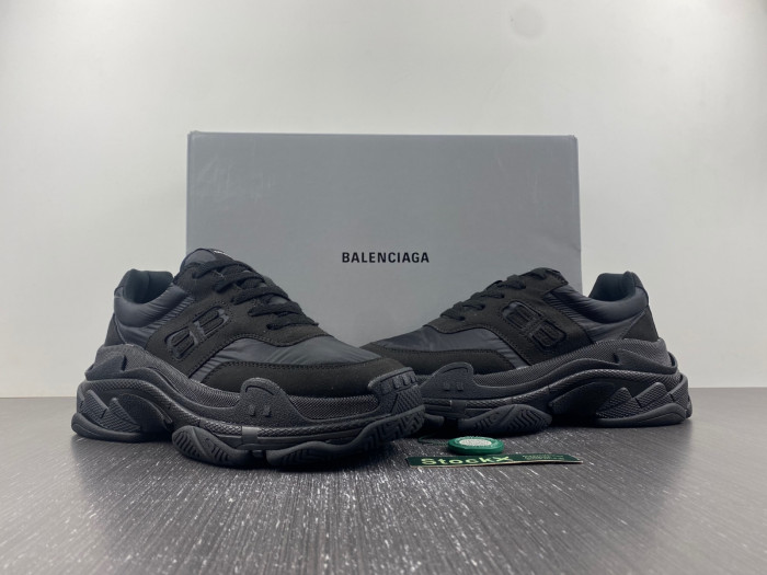 BALCIA TRIPLE S SNEAKER