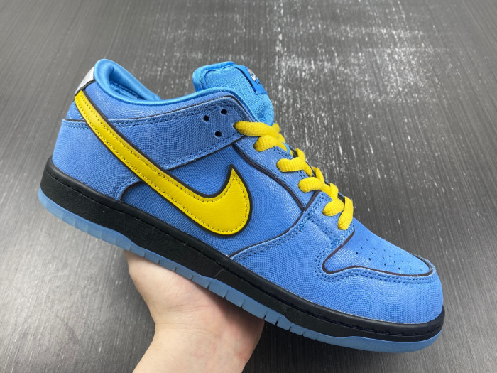 Powerpuff Girls x Nike SB Dunk Low "Bubbles" FZ8320-400