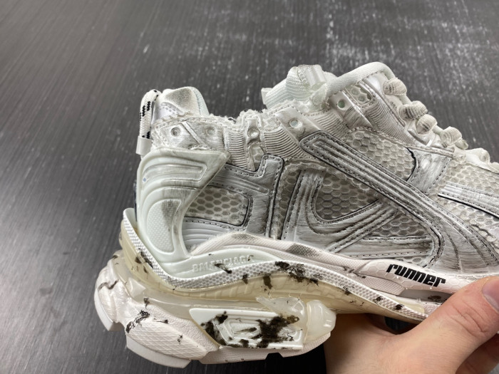 BALCIA RUNNER SNEAKER