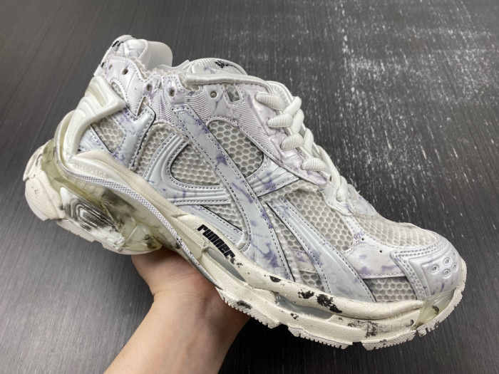 BALCIA RUNNER SNEAKER