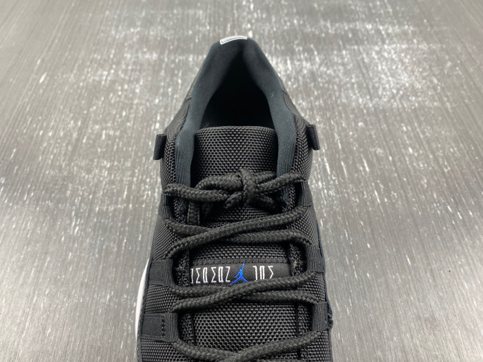 Air Jordan 11 Retro Low "Space Jam" FV5104-004