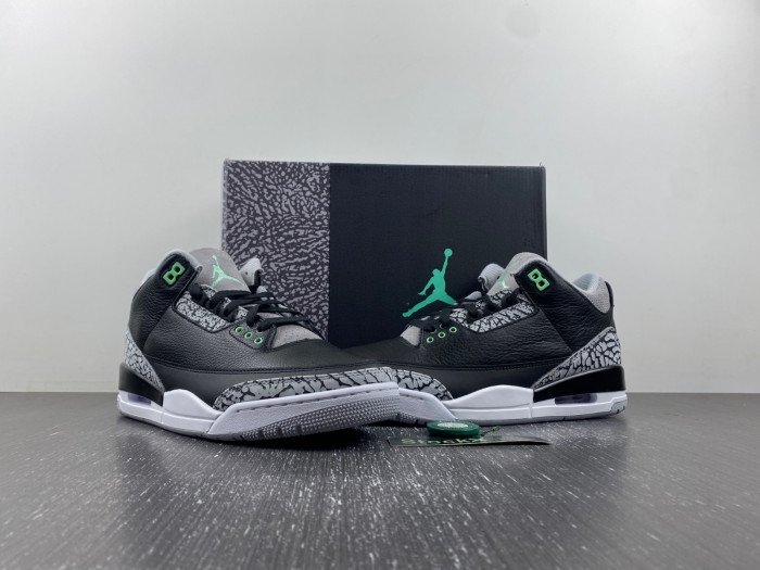 Air Jordan 3 "Black/Green Glow" CT8532-031