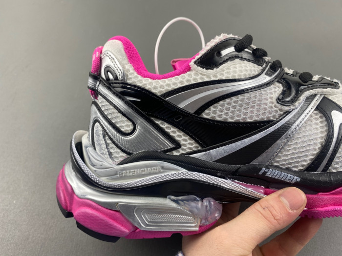 BALCIA RUNNER SNEAKER