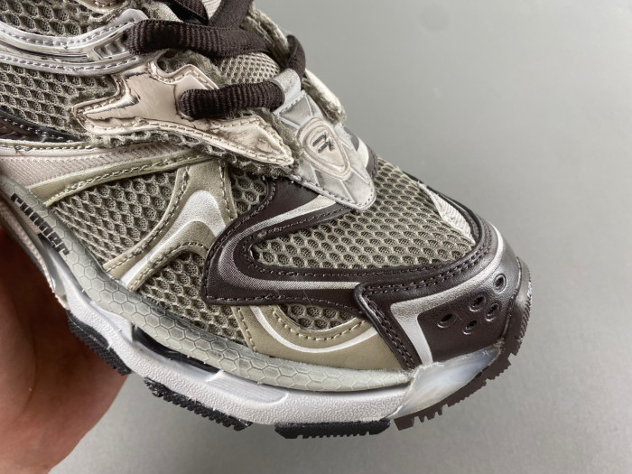 BALCIA RUNNER SNEAKER