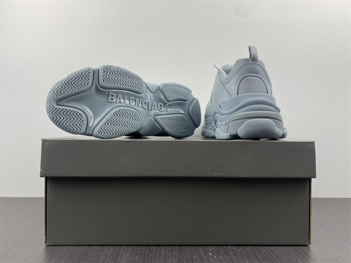 BALCIA Triple S Sneaker