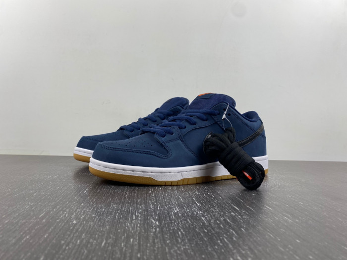 Nike SB Dunk Low Pro ISO 