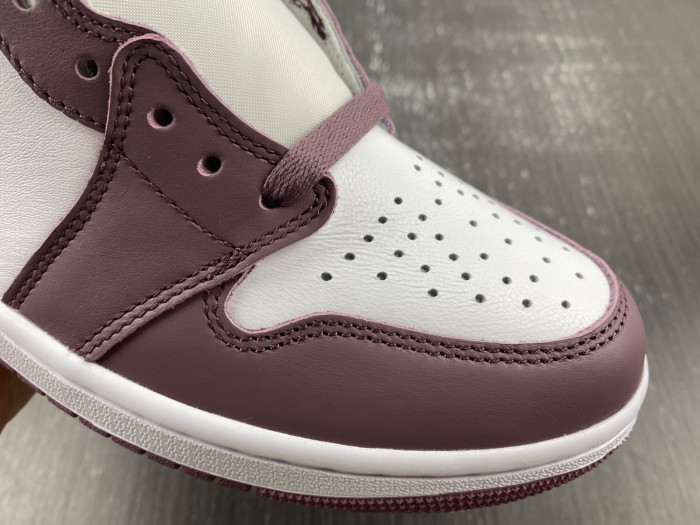 Air Jordan 1 High OG Mauve DZ5485-105