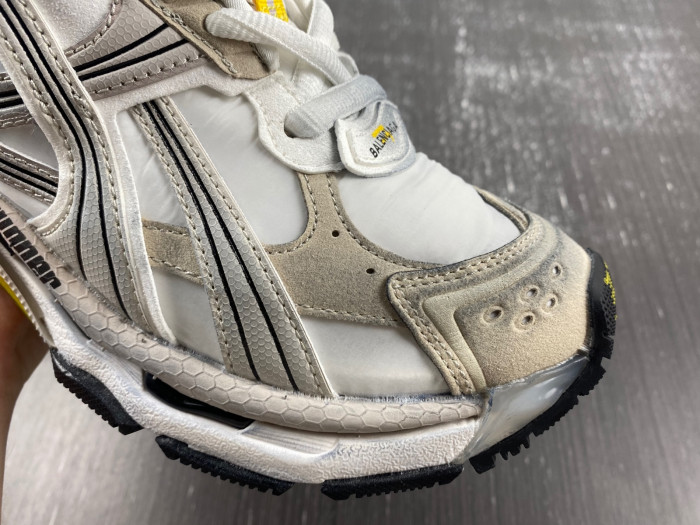 BALCIA RUNNER SNEAKER