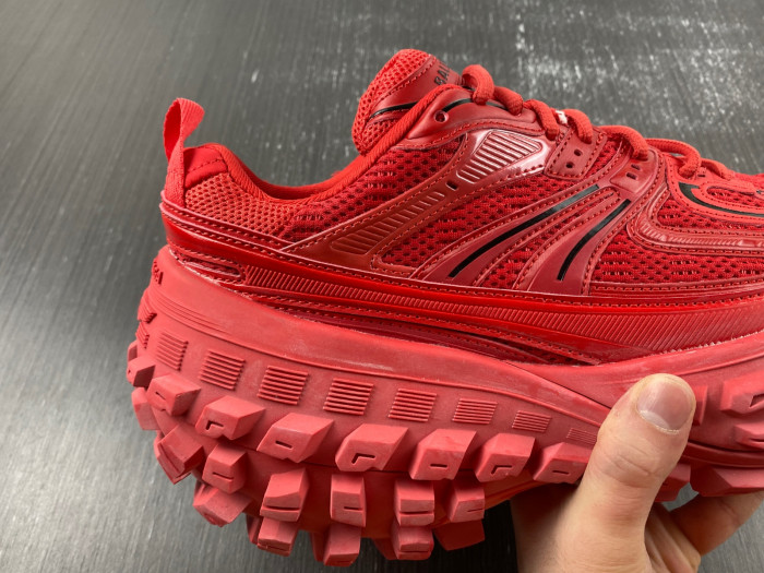 BALCIA DEFENDER SNEAKER