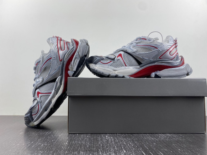 BALCIA RUNNER SNEAKER