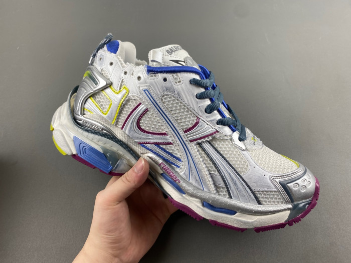 BALCIA RUNNER SNEAKER