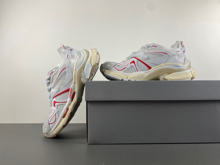 BALCIA RUNNER SNEAKER