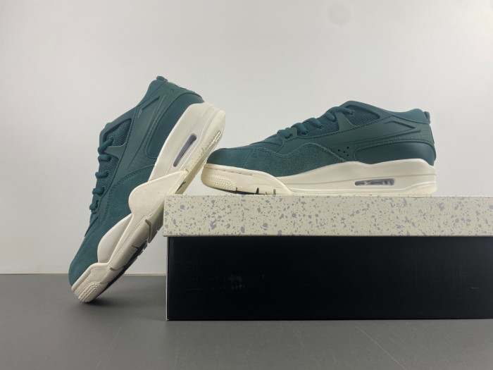 Air Jordan 4 RM WMNS "Oxidized Green" FQ7940-300