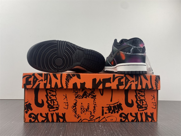 Nike Dunk Low Graffiti DM0108-002