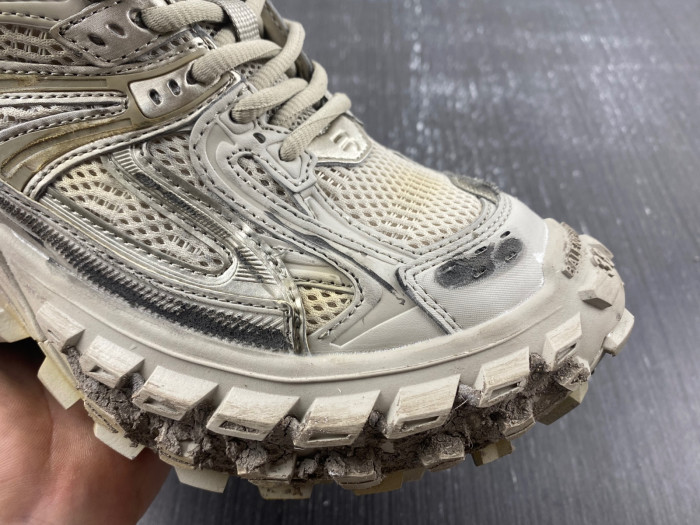 BALCIA DEFENDER SNEAKER