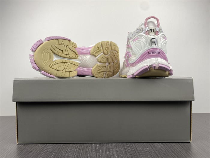 BALCIA RUNNER SNEAKER