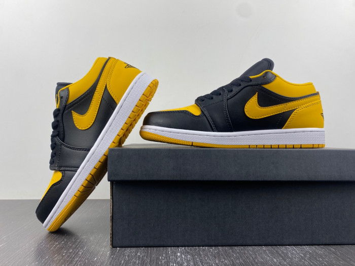 Air Jordan 1 Low “Yellow Ochre” 553558 072