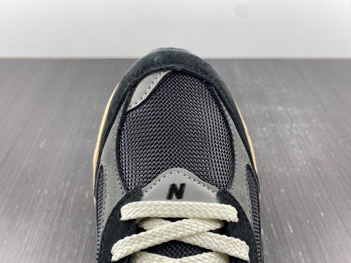 New Balance 2002R Black Dark Grey Men