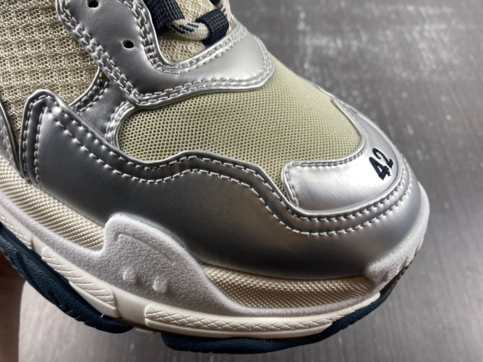 BALCIA TRIPLE S SNEAKER