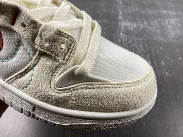 Nike Dunk Low Disrupt 2 Pale Ivory DH4402-100