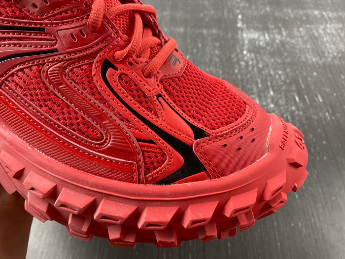 BALCIA DEFENDER SNEAKER