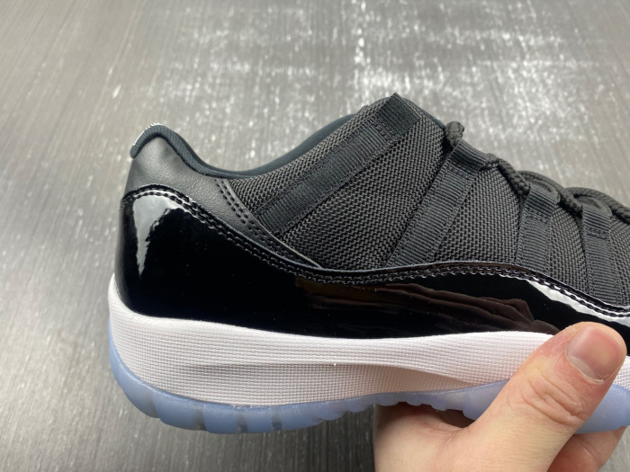 Air Jordan 11 Retro Low "Space Jam" FV5104-004