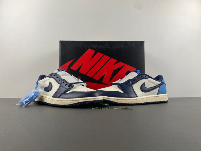 Air Jordan 1 Low OG Obsidian UNC CZ0790-400