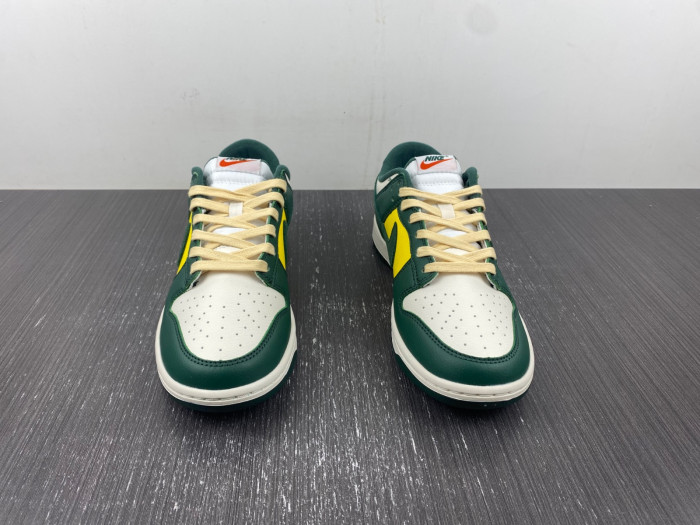 Nike Dunk Low SE Noble Green (Women