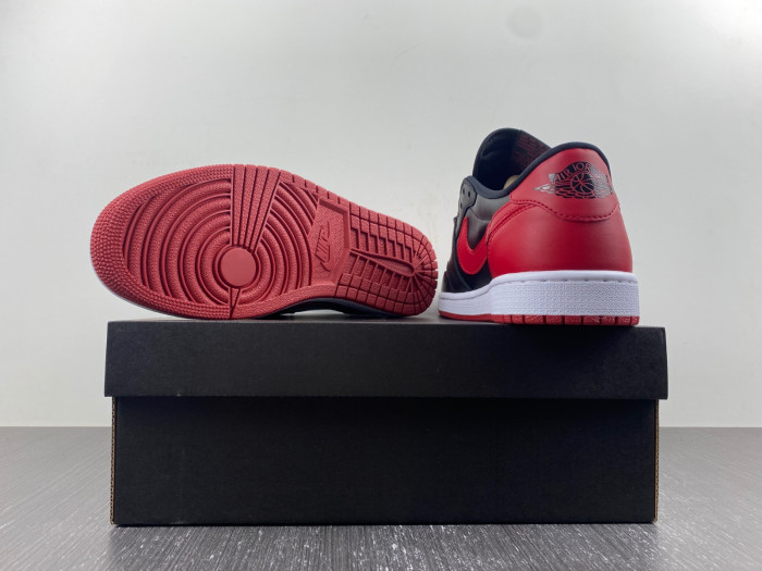 Air Jordan 1 Retro Low OG 