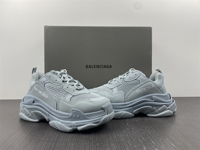 BALCIA Triple S Sneaker