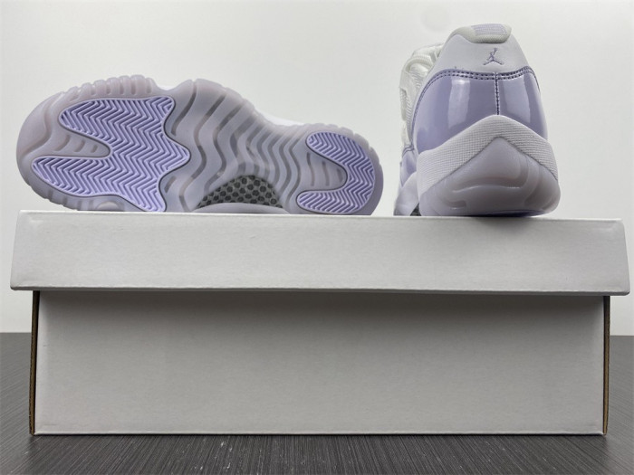 Air Jordan 11 Low ‘Pure Violet’ AH7860-101