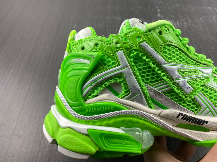 BALCIA RUNNER SNEAKER