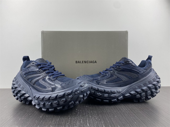 BALCIA DEFENDER SNEAKER