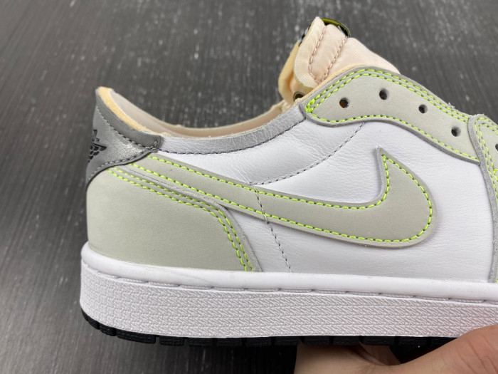 Air Jordan 1 Low OG "Ghost Green" (M) DM7837-103